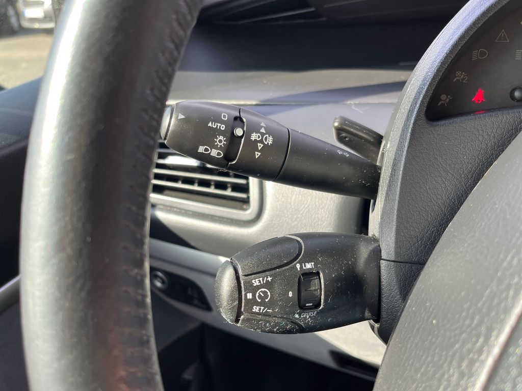 Peugeot 807