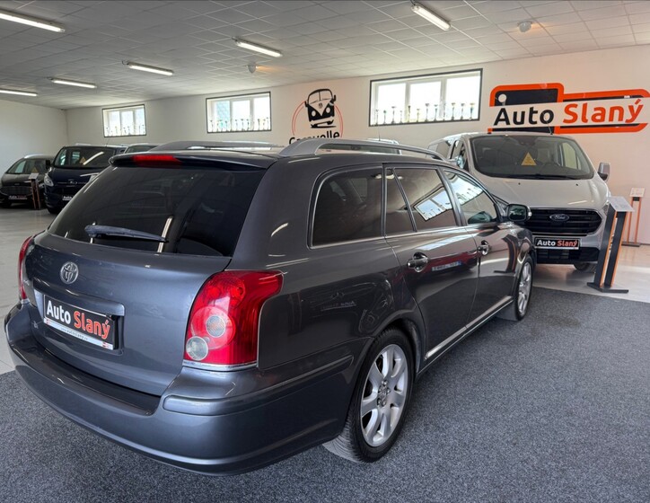 Toyota Avensis 6