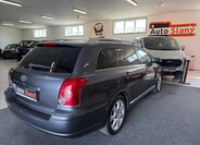 Toyota Avensis 6