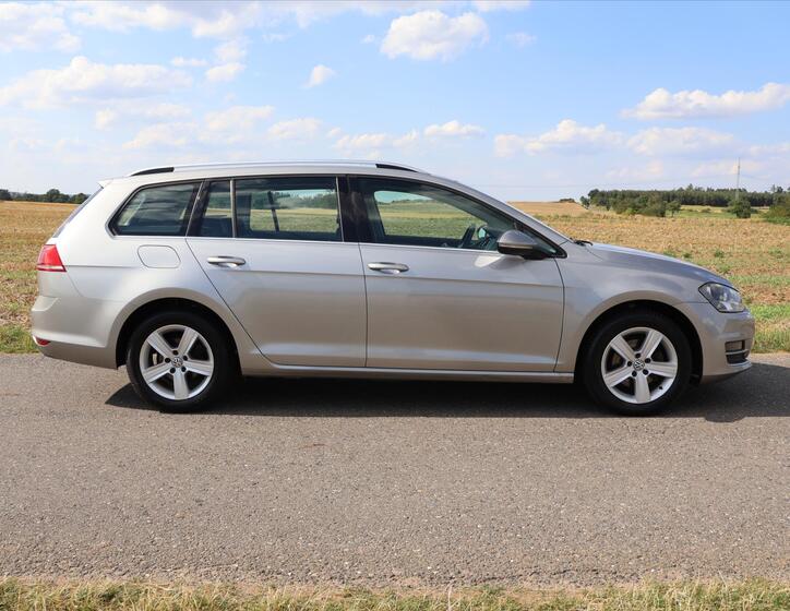 Volkswagen Golf 8