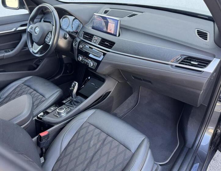 BMW X1 9
