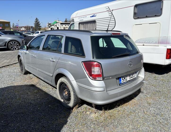 Opel Astra 4