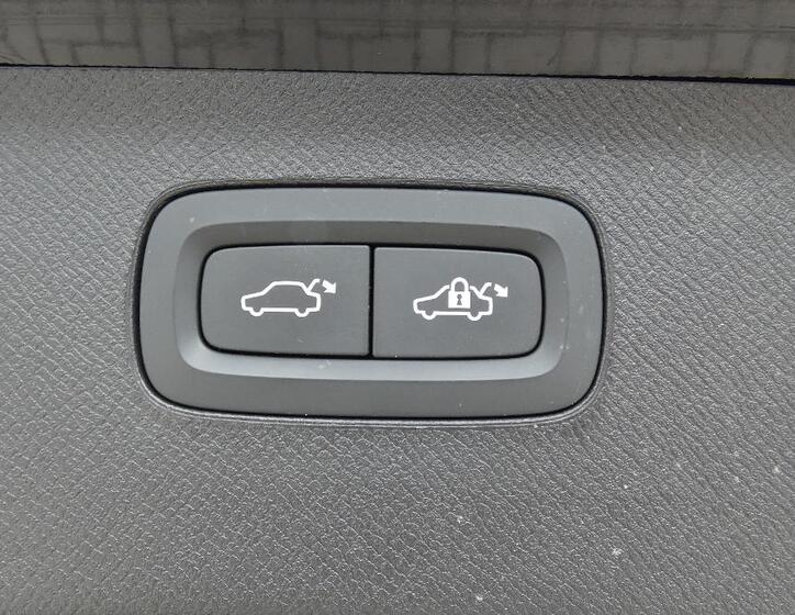 Volvo XC90 20
