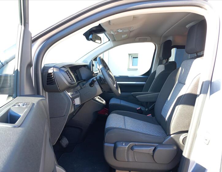 Toyota ProAce Verso 8