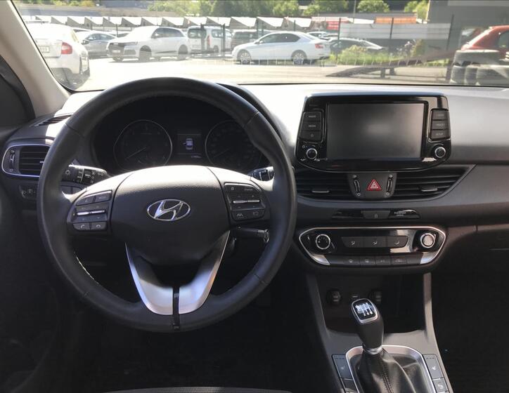 Hyundai i30 8