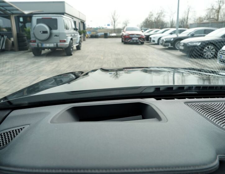 BMW Řada 7 49