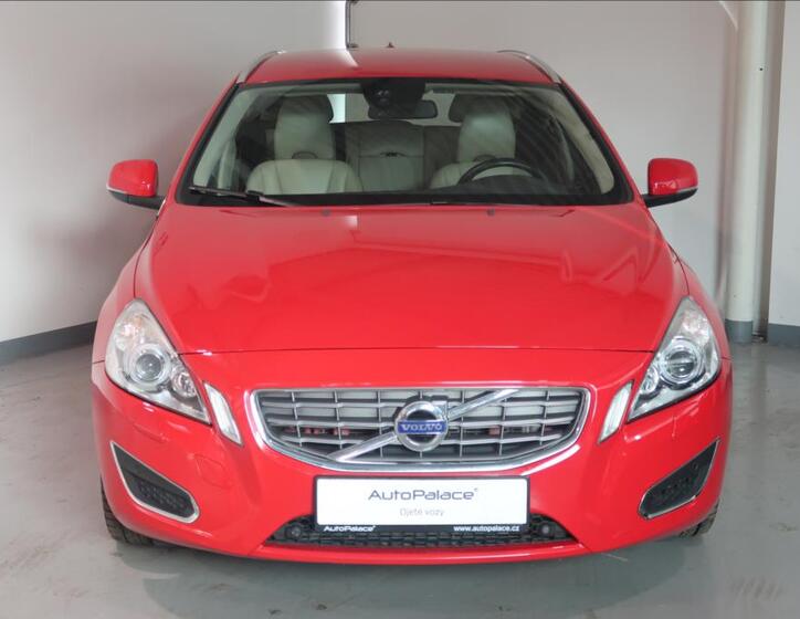 Volvo V60 2