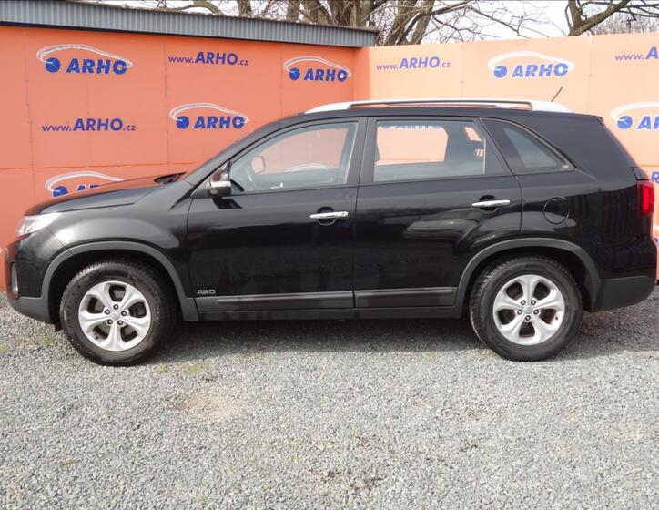 KIA Sorento 4