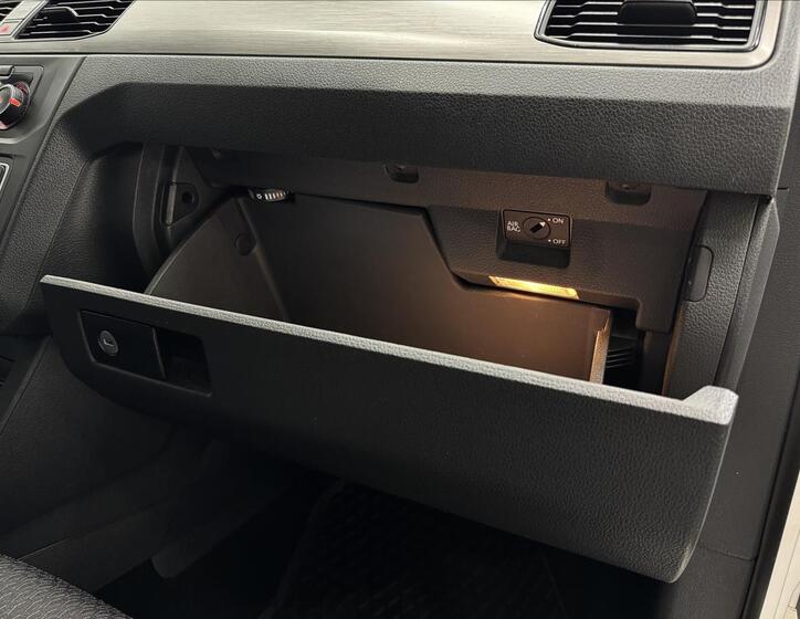 Volkswagen Caddy 28