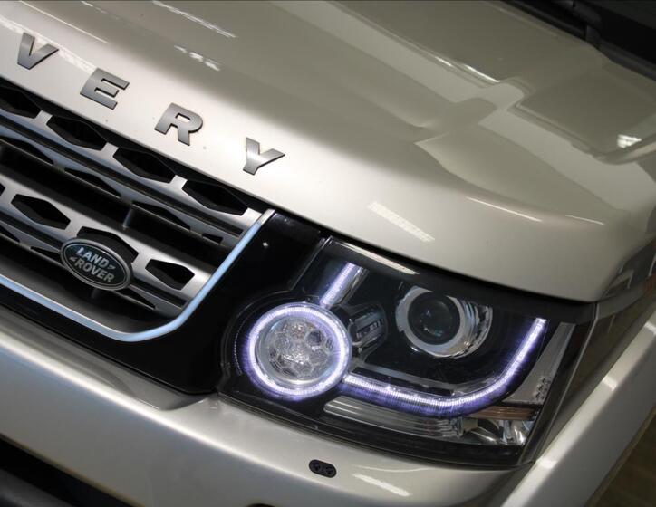 Land Rover Discovery 5