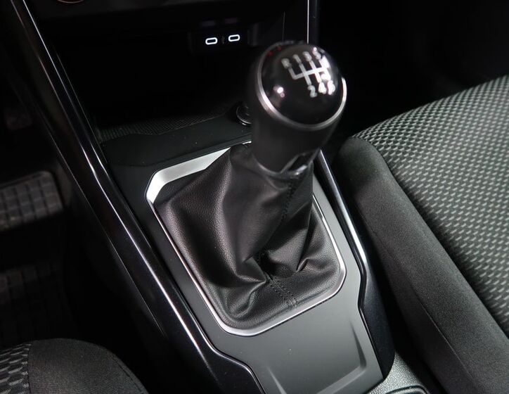 Volkswagen T-Roc 30