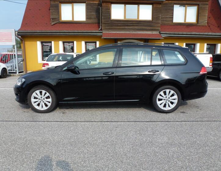 Volkswagen Golf 12