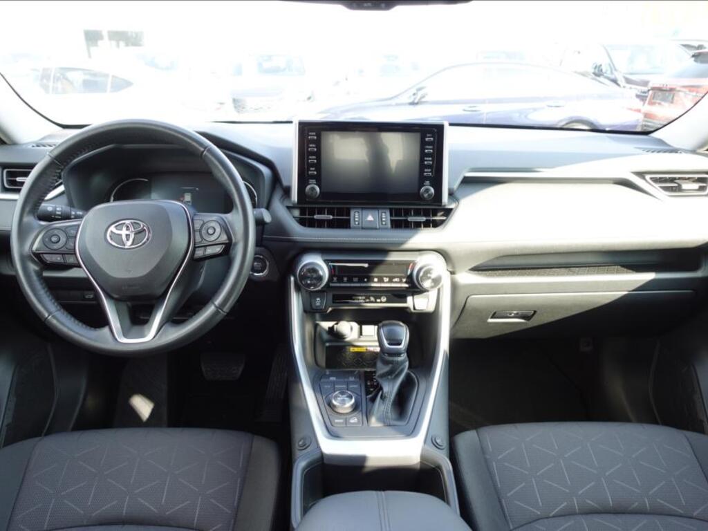 Toyota RAV4 9