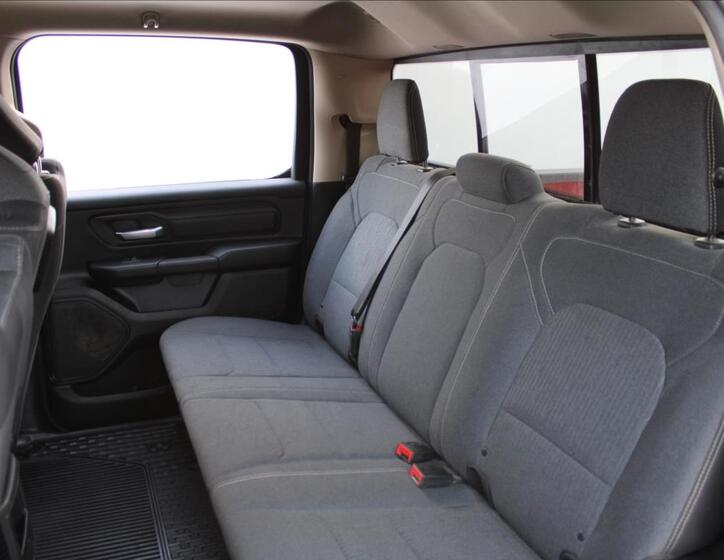 Dodge RAM 35