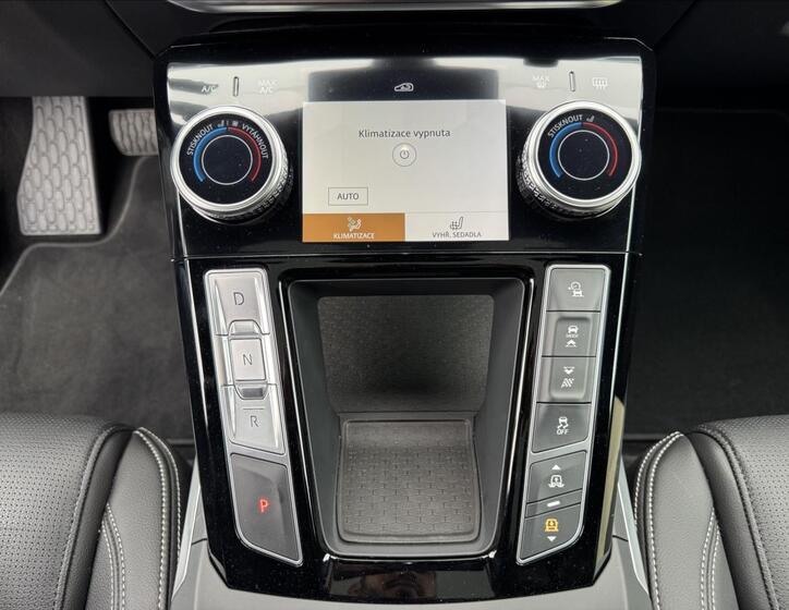 Jaguar I-Pace 41