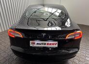 Tesla Model 3 7
