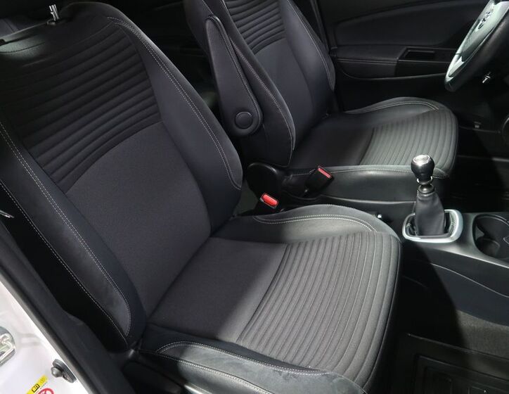 Toyota Yaris 13