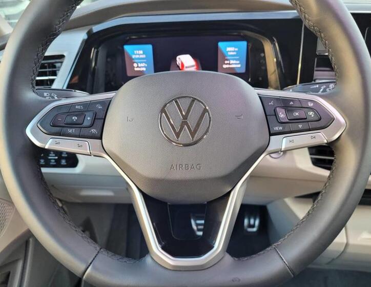 Volkswagen Multivan 16