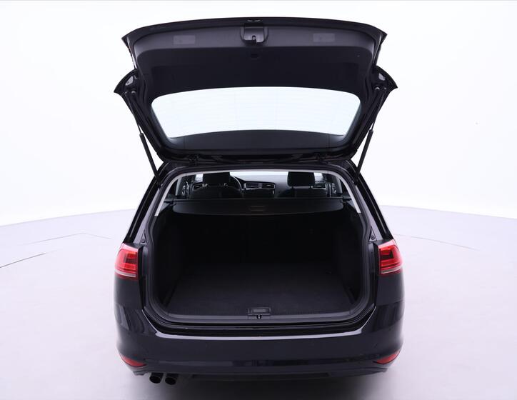 Volkswagen Golf 9