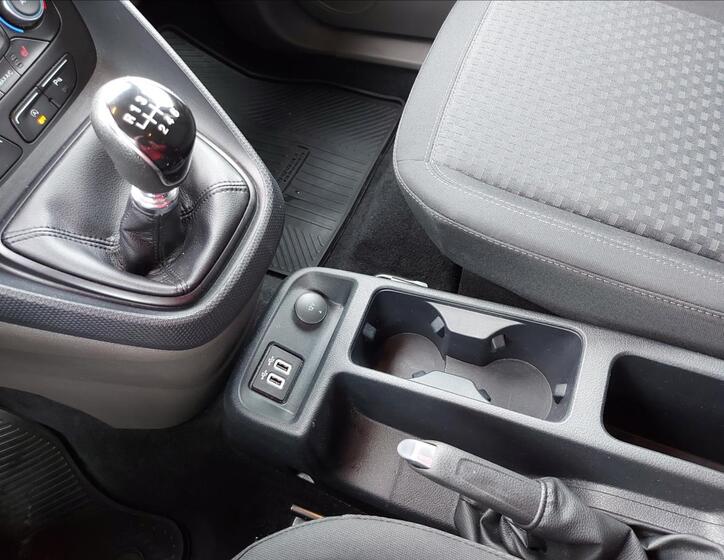 Ford Tourneo Connect 42