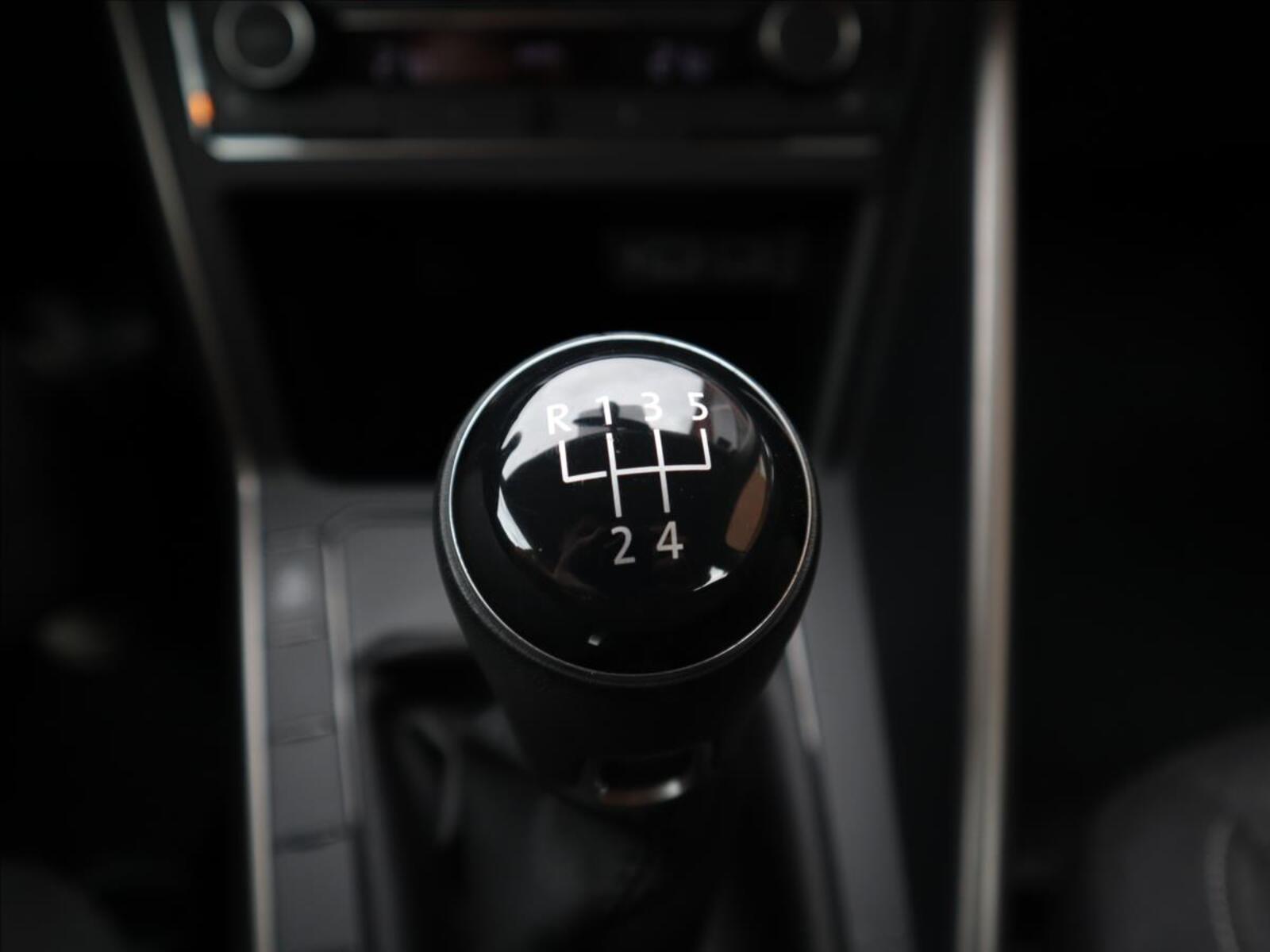 Volkswagen Polo 28