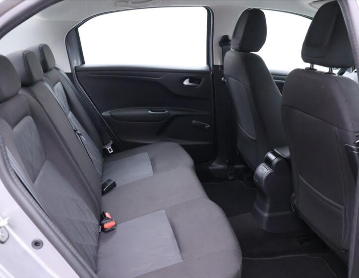 Citroën C-Elysée 12