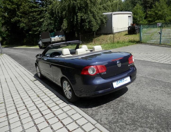 Volkswagen EOS 11