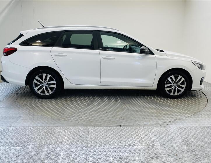 Hyundai i30 22