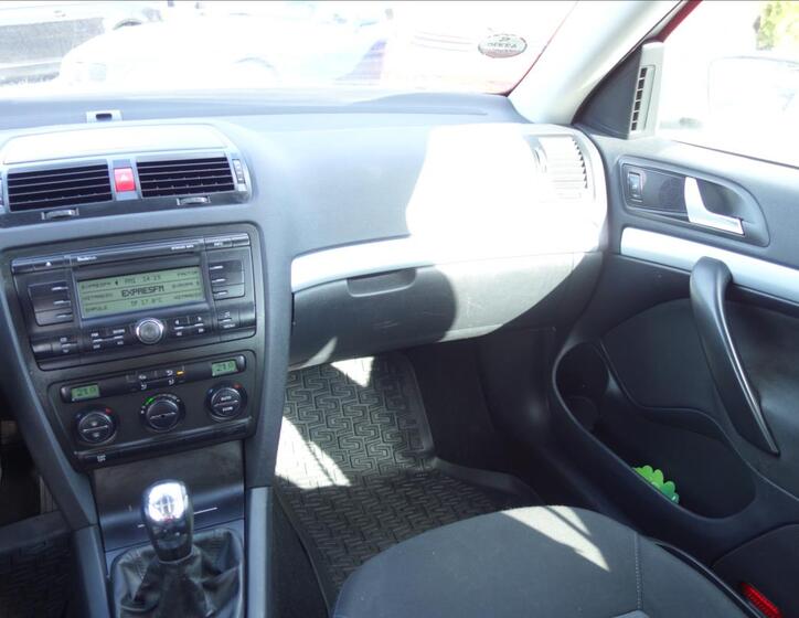 Škoda Octavia 19