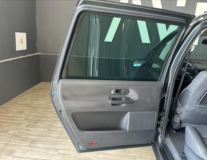 Volkswagen Sharan 13