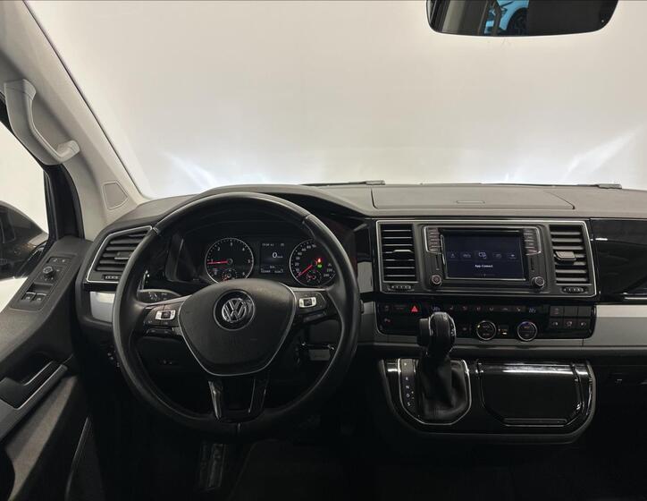 Volkswagen Multivan 5