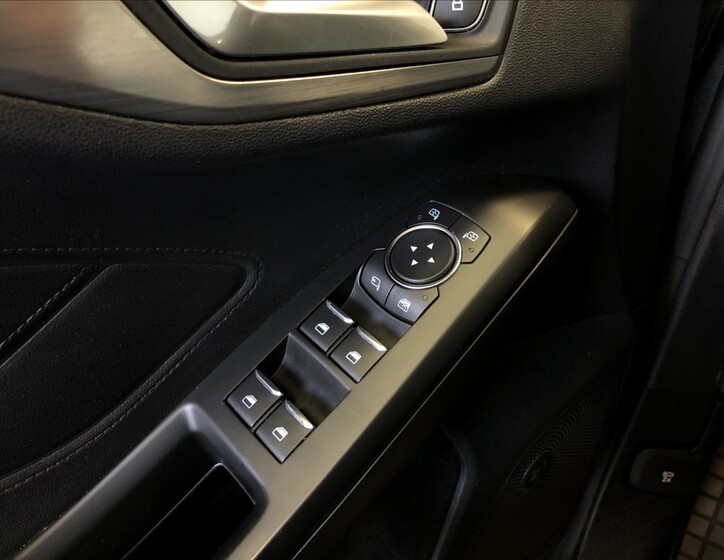 Ford Focus 23