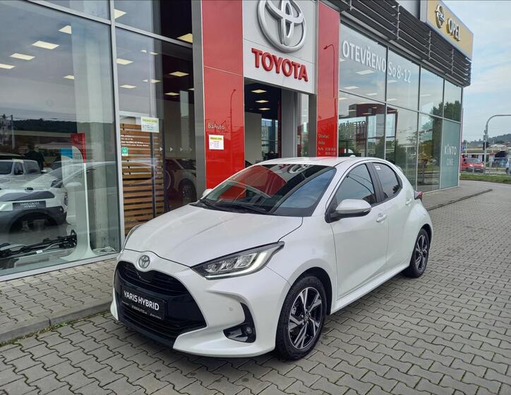Toyota Yaris 1
