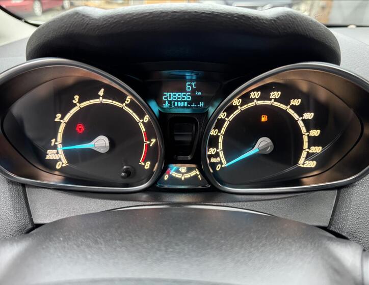 Ford Fiesta 34