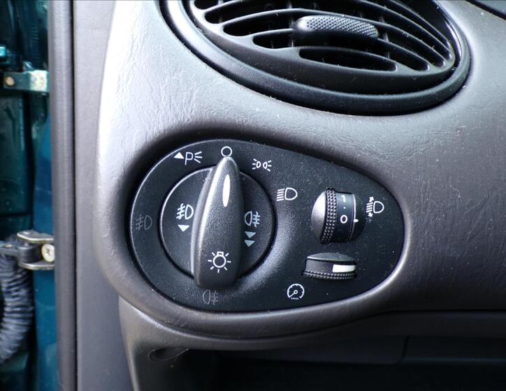 Ford Focus 11