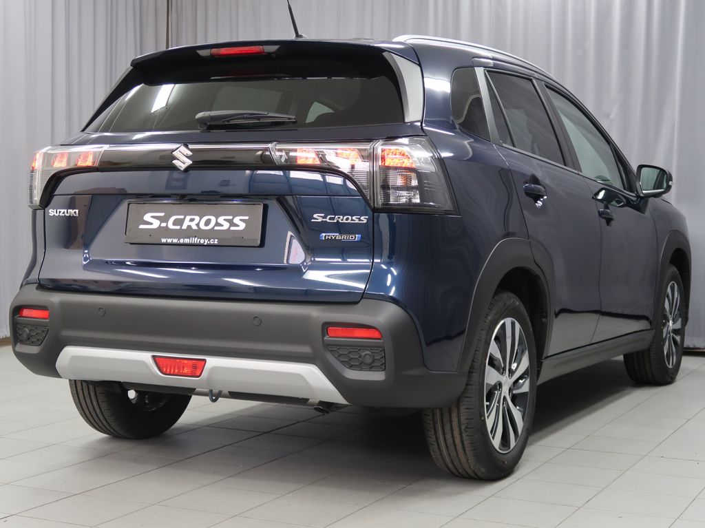 Suzuki S-Cross