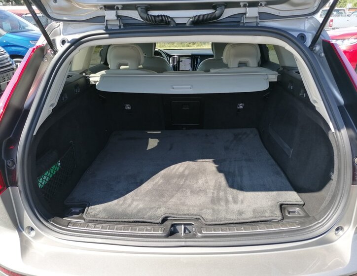 Volvo V60 23