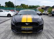 Ford Mustang 1