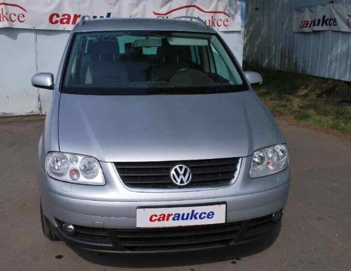 Volkswagen Touran 2