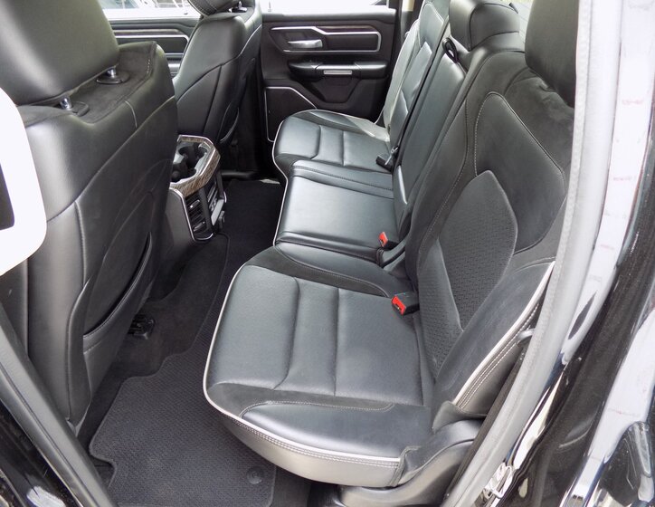 Dodge RAM 1500 13
