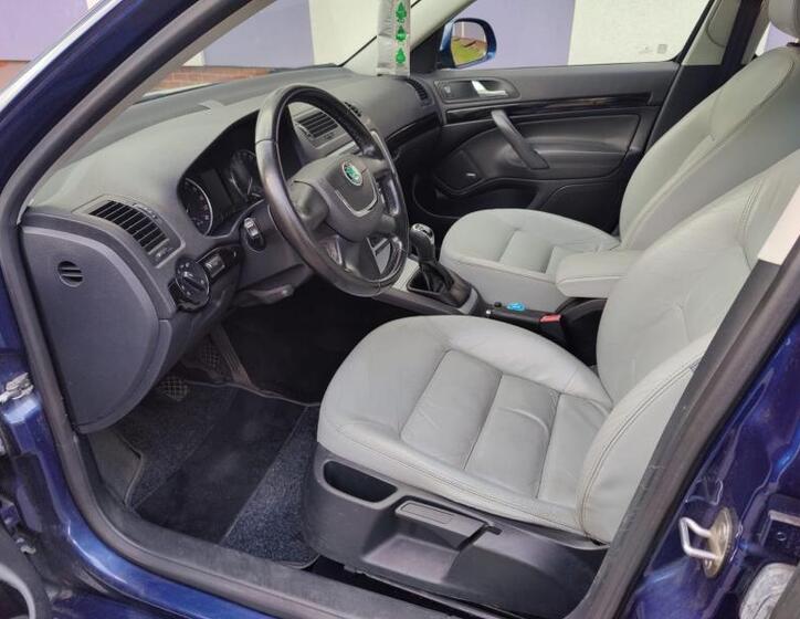 Škoda Octavia 10