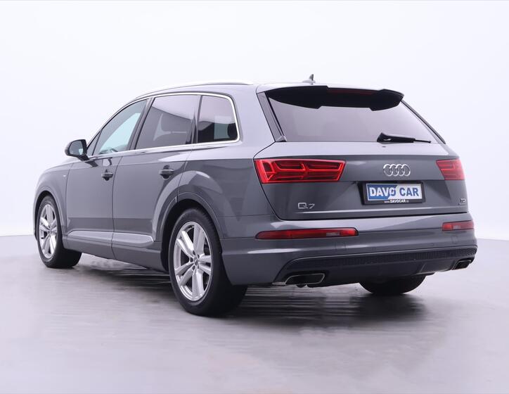 Audi Q7 5