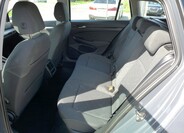 Volkswagen Golf 32