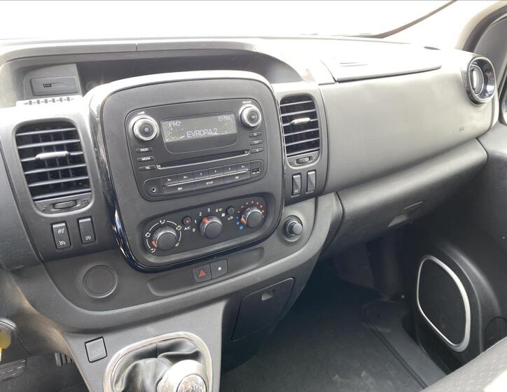Opel Vivaro 18