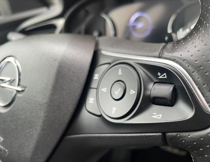 Opel Insignia 16