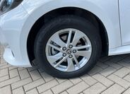 Toyota Yaris 25