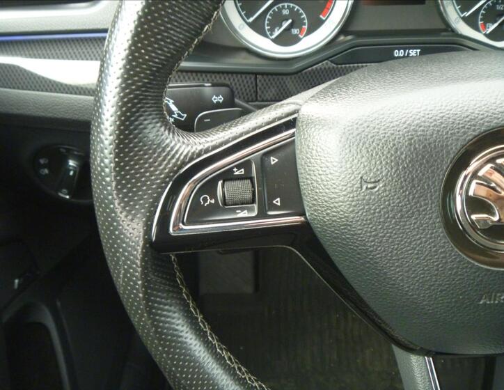 Škoda Superb 19