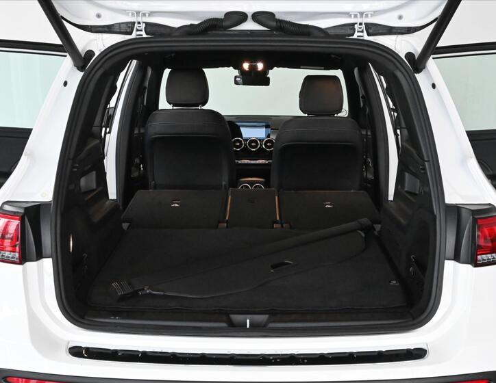 Mercedes-Benz GLB 7