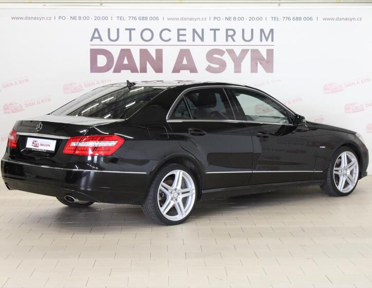 Mercedes-Benz Třídy E 4