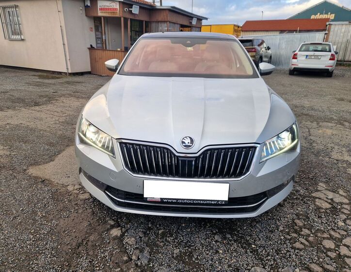 Škoda Superb 2